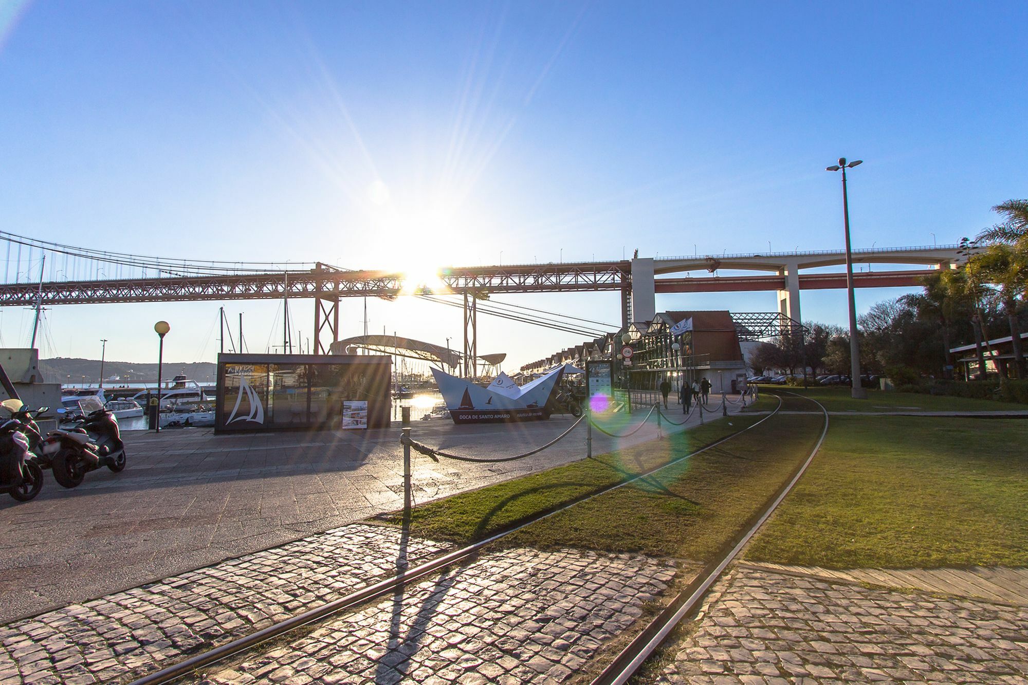 Alcantara River Side By Homing Lisbon Bagian luar foto